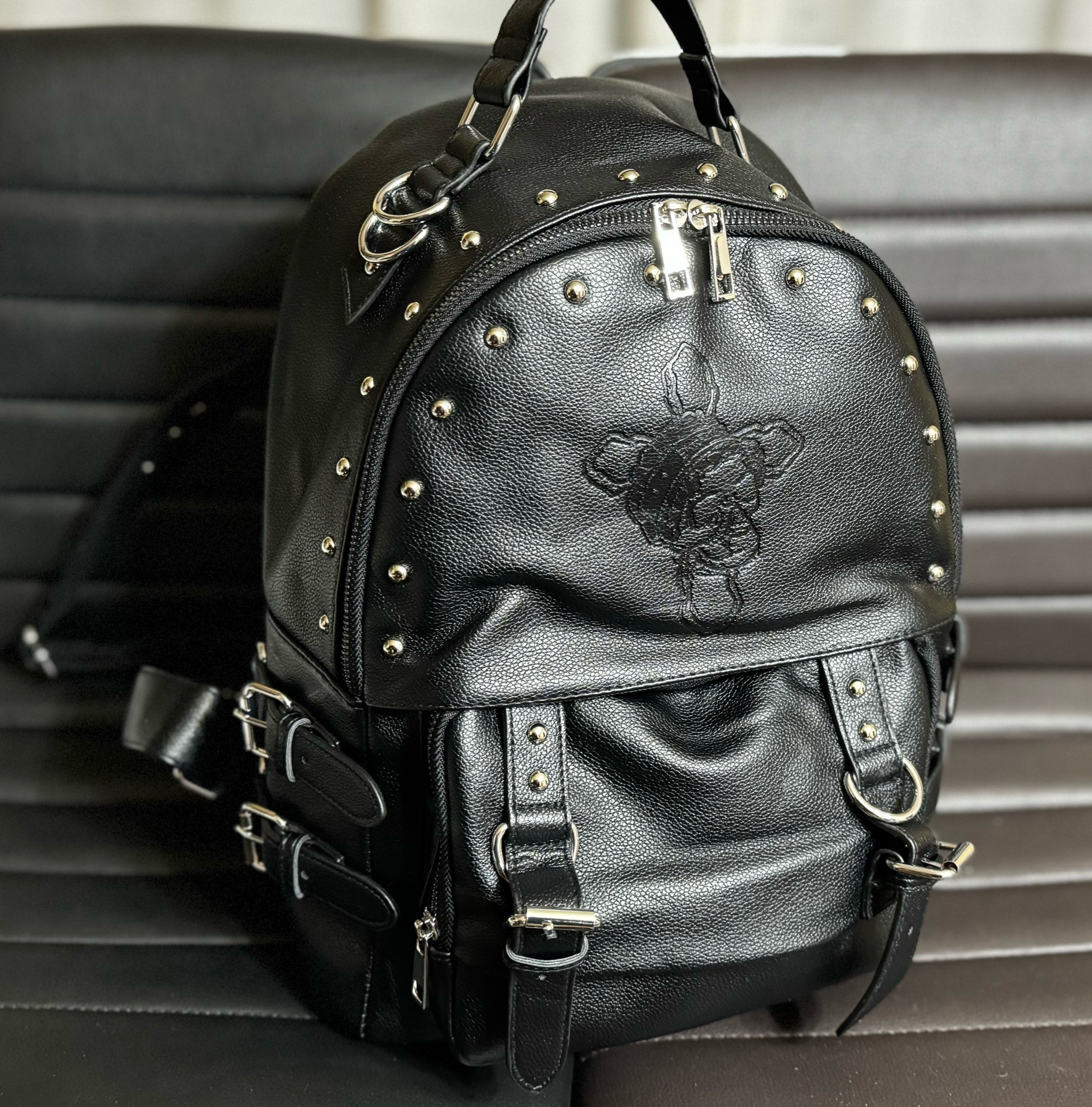 ディムモアール リュック DimMoire ディムモアール Skull刻印スタッズ